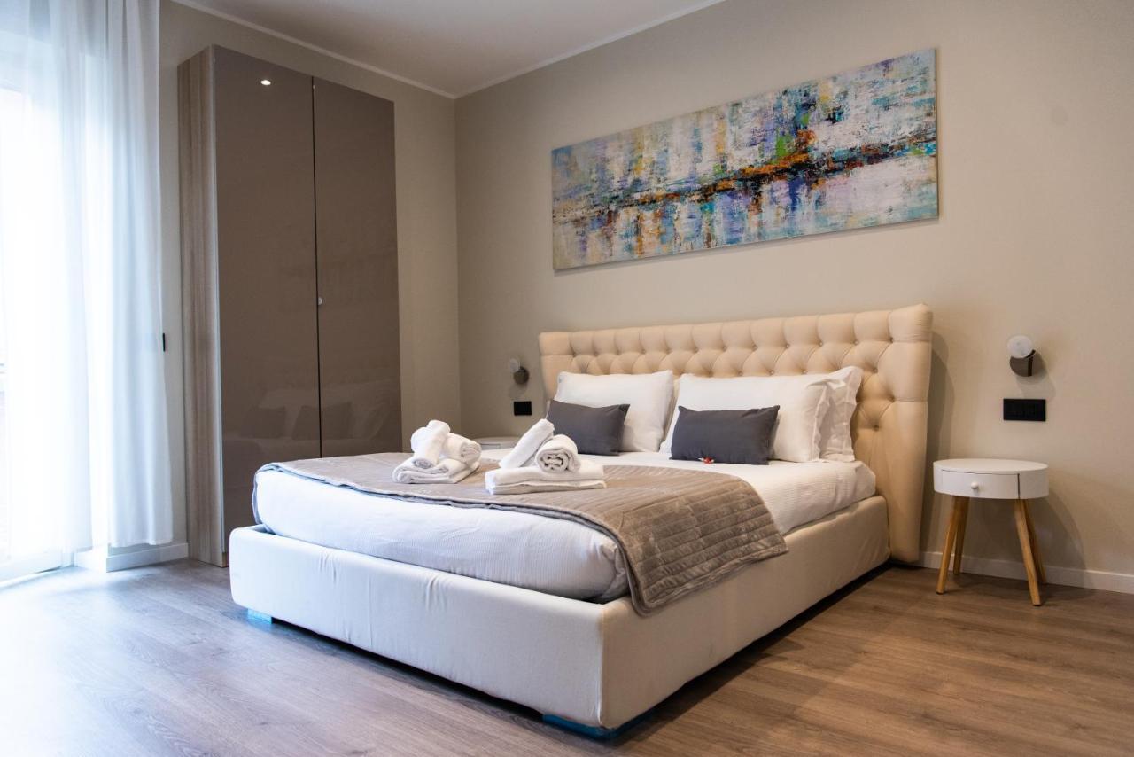Xxiv Domus Luxury Suites Рим Екстериор снимка