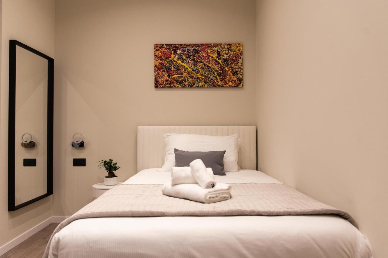 Xxiv Domus Luxury Suites Рим Екстериор снимка
